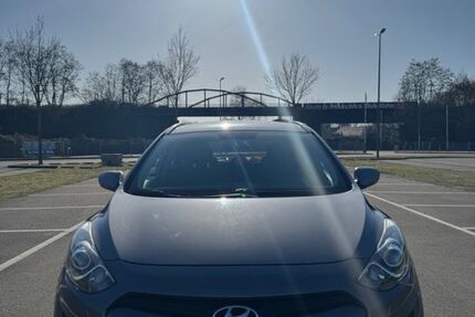 Hyundai i30 165.000 km 3.800 &euro; Essen 45329