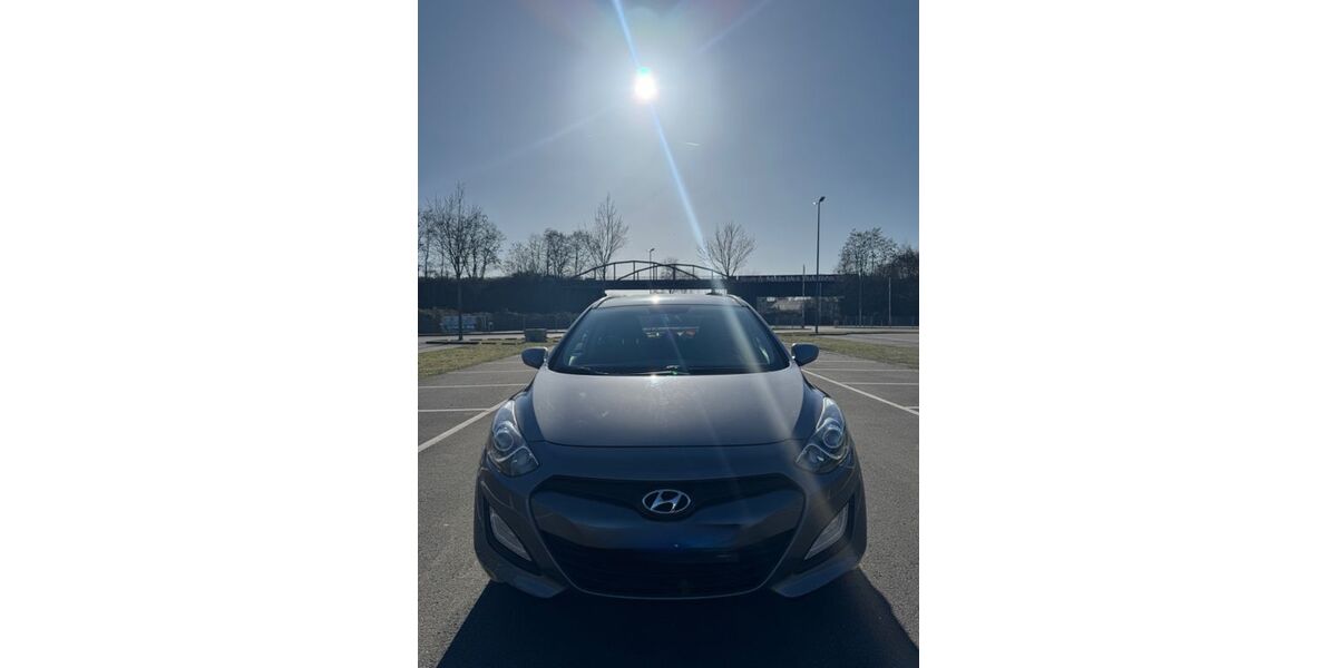 Hyundai i30 165.000 km 3.800 &euro; Essen 45329