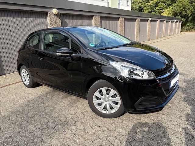 Peugeot 208 24.000 km 7.100 € Ratingen 40878