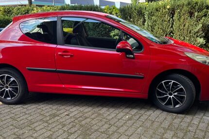 Peugeot 207 145.395 km 2.095 &euro; Gelsenkirchen 45892