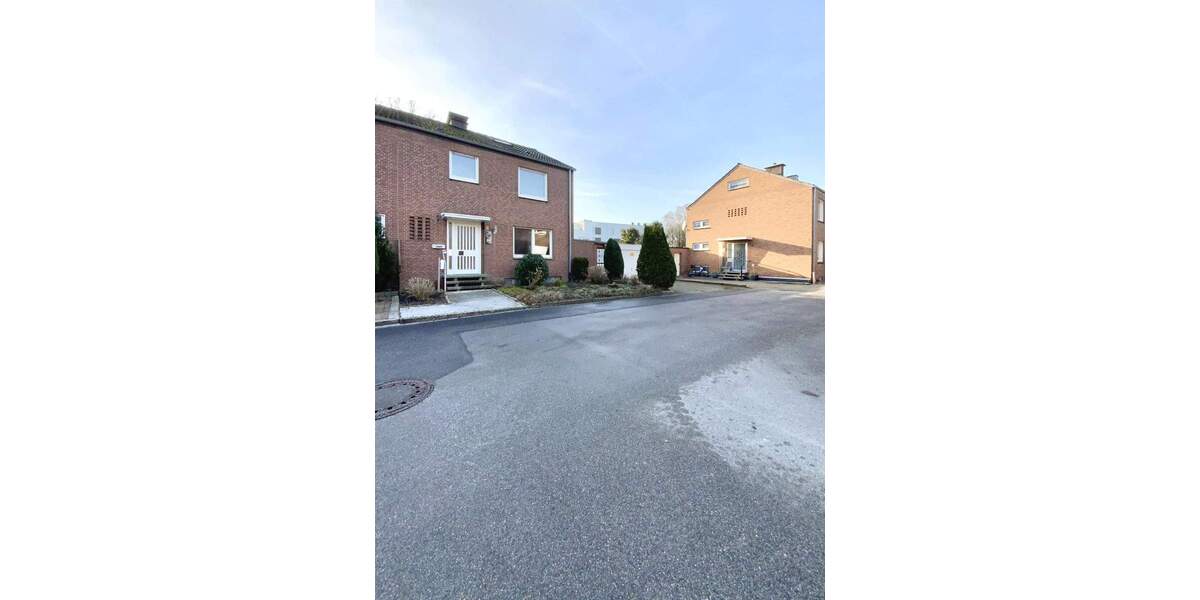 GENIESSEN SIE ZENTRALITÄT UND EIN GROSSZÜGIGES WOHNEN! 5 zimmer