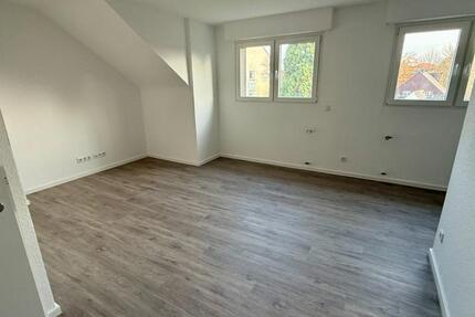 Kernsanierte 1,5-Zimmer Wohnung mit neuem Badezimmer 1 zimmer