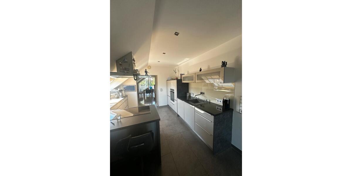Dachgeschoßwohnung Schwerte - 6 Zimmer, 118 m&sup2;, 295.000&euro; | Angebot:27228319