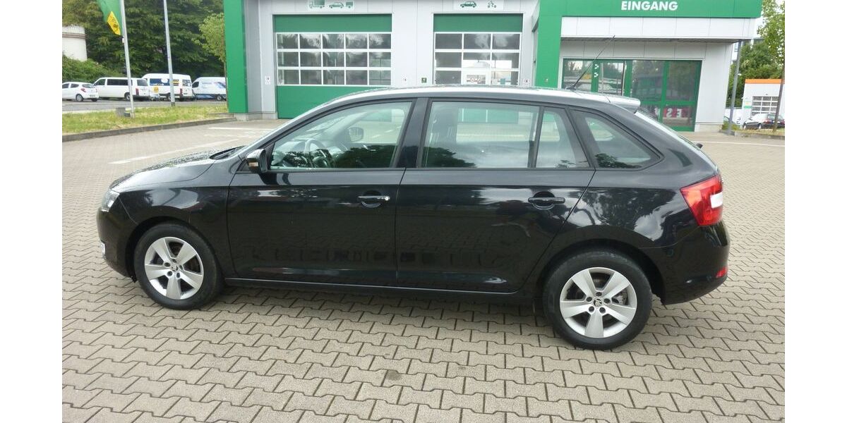 Skoda Rapid 145.000 km 5.950 &euro; Essen 45144