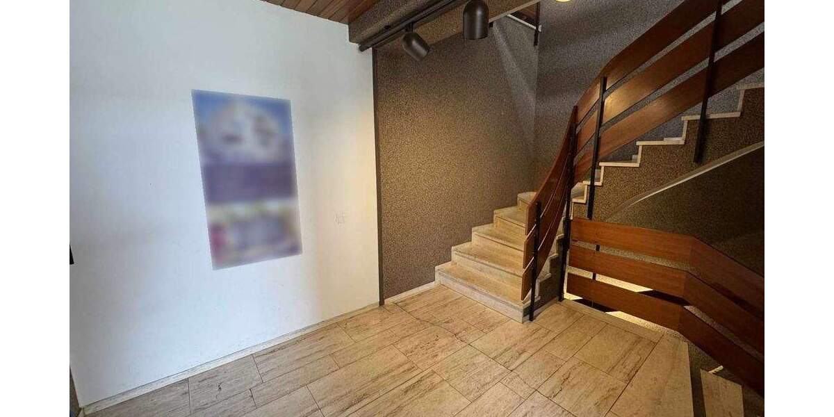 POTENZIALSTARKES BÜROHAUS MIT GARAGEN UND VIEL PLATZ IN DORTMUND BODELSCHWINGH zimmer