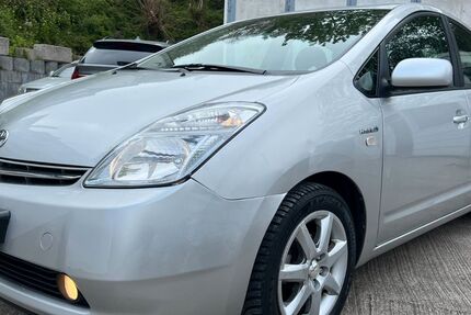Toyota Prius 162.000 km 6.999 &euro; Wuppertal 42277