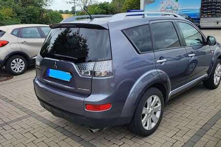 Mitsubishi Outlander 223.000 km 7.350 &euro; Velbert 42549