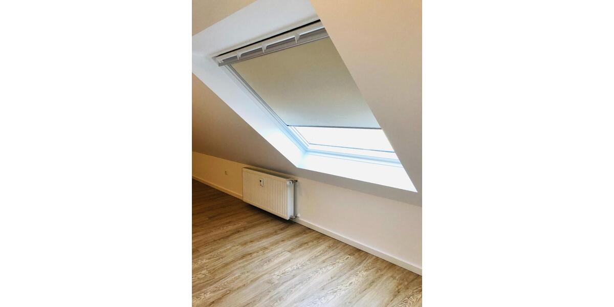 Dachgeschoßwohnung Dortmund Eving - 4 Zimmer, 115 m&sup2;, 1.100&euro; | Angebot:27580153