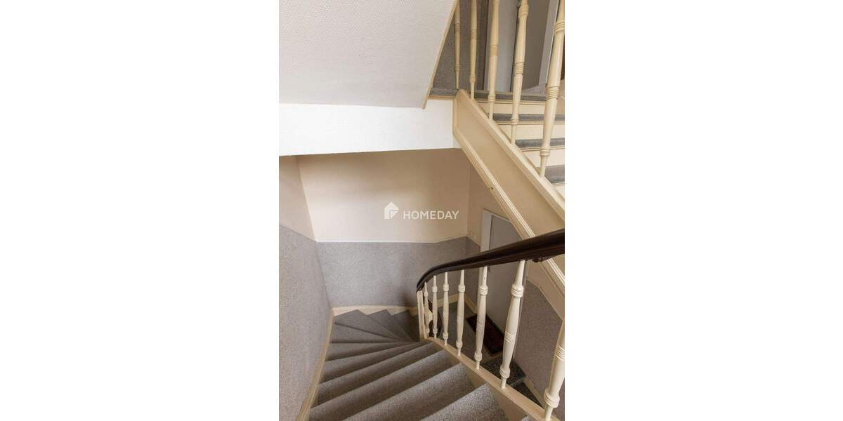 Vermietete Dachgeschosswohnung mit 4 Zimmern und schöner Ausstattung in Herne-Süd 4 zimmer