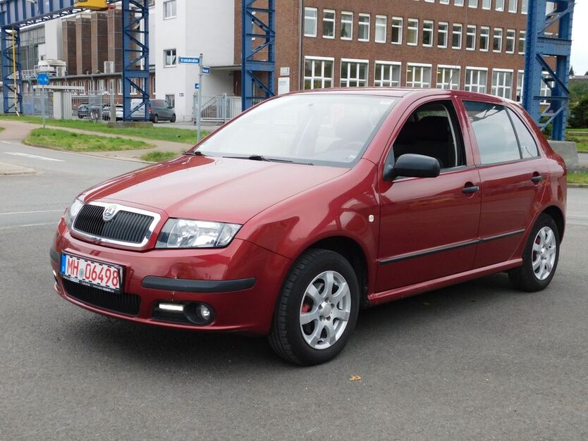 Skoda Fabia 140.435 km 1.999 € Mülheim 45473
