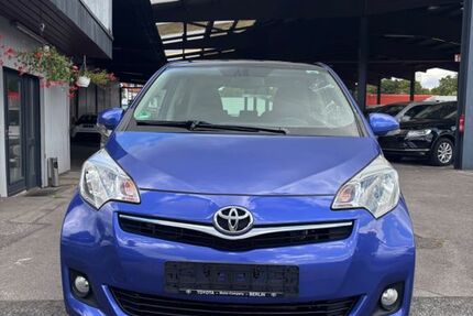 Toyota Verso-S 68.000 km 6.250 € Essen 45356