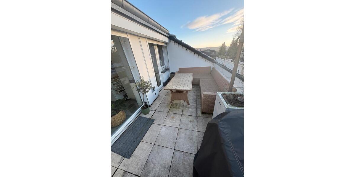 Dachgeschoßwohnung Schwerte - 3 Zimmer, 90 m&sup2;, 279.000&euro; | Angebot:25182102