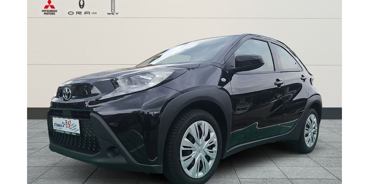 Toyota Aygo (X) 14.603 km 14.680 &euro; Bochum 44809