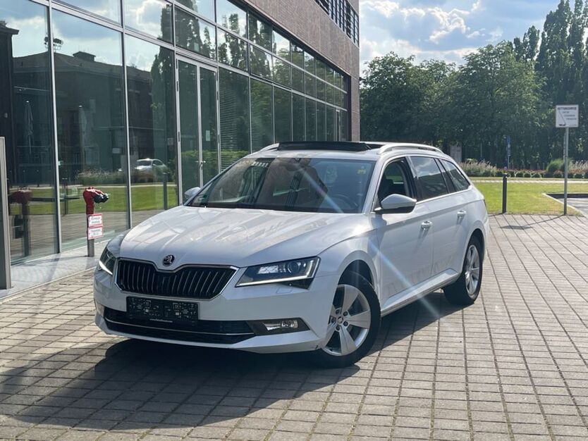 Skoda Superb 119.000 km 19.650 € Gelsenkirchen 45899