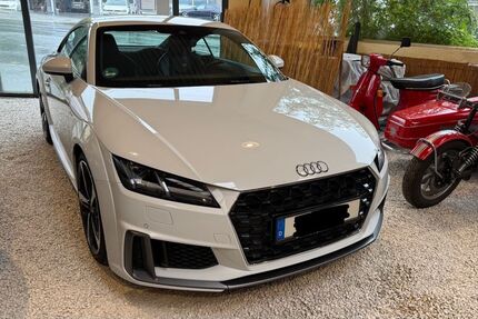 Audi TT 108.000 km 24.999 &euro; Wuppertal 42115
