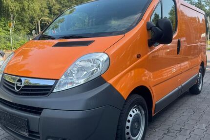 Opel Vivaro 104.000 km 7.950 € Bottrop 46238