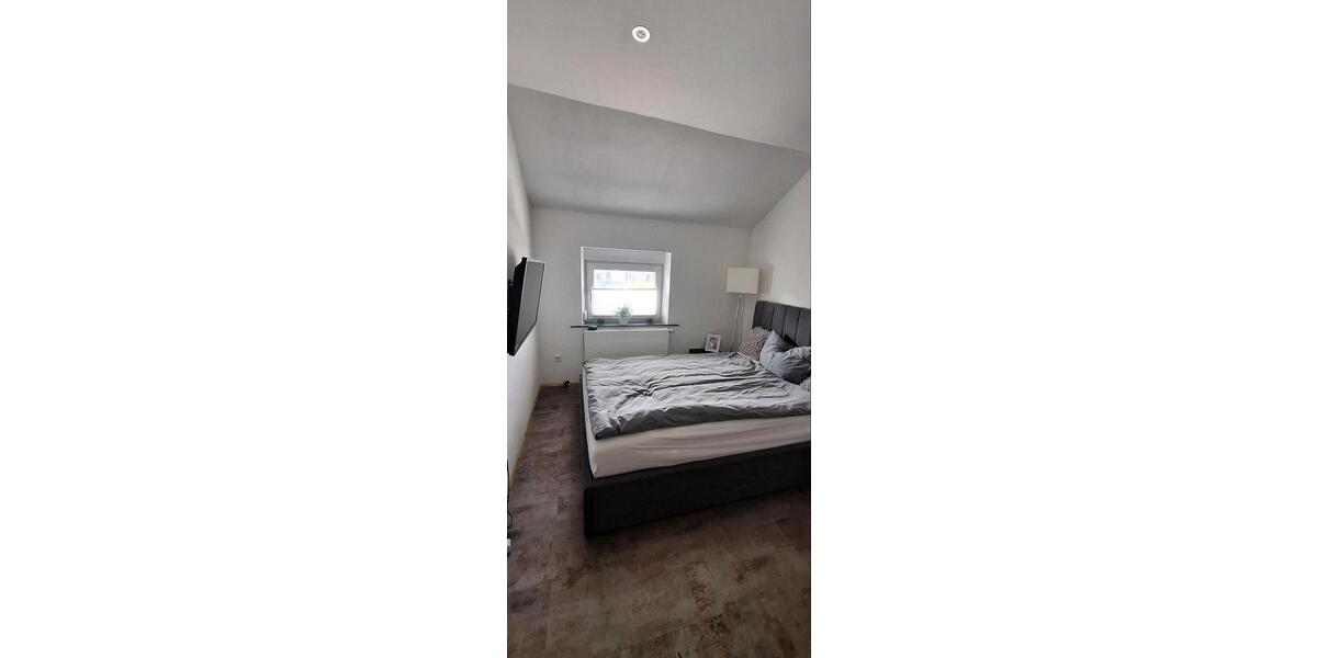 Reihenhaus Oberhausen Schmachtendorf - 4 Zimmer, 84 m&sup2;, 320.000&euro; | Angebot:26739393