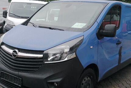 Opel Vivaro 185.968 km 8.900 &euro; Bottrop 46238