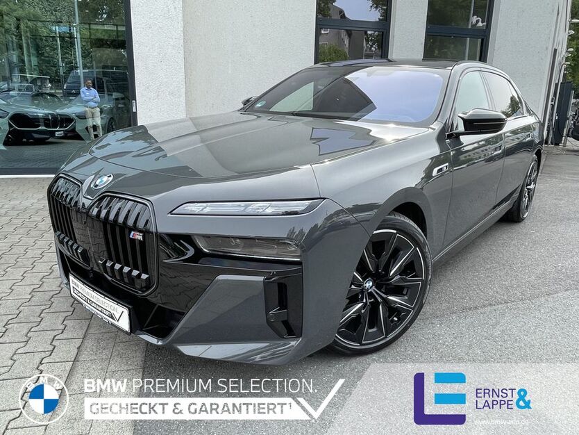 BMW i7 4.546 km 135.970 € Essen 45134