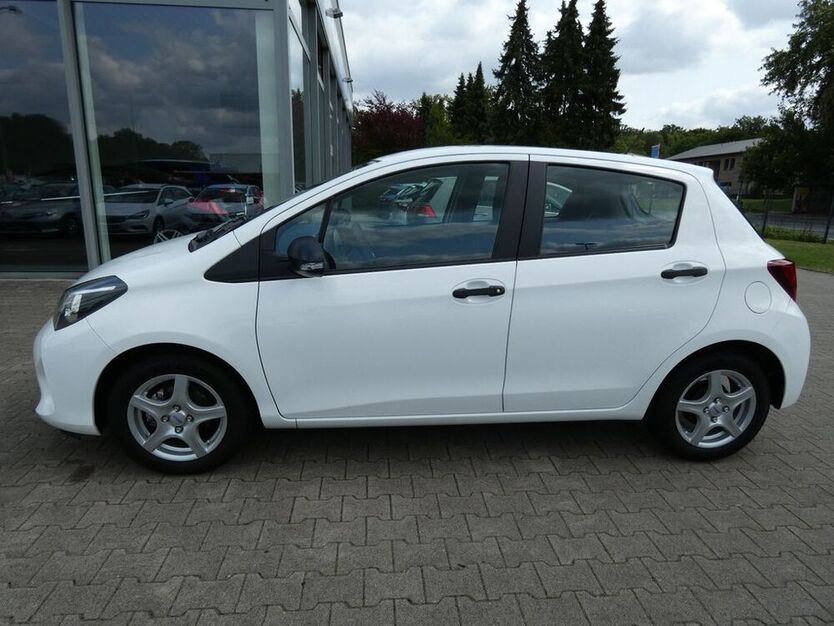 Yaris