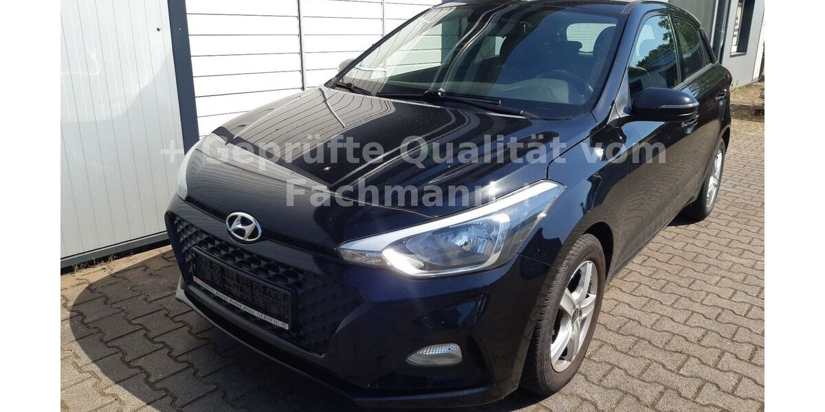 Hyundai i20 43.742 km 8.999 &euro; Dorsten 46282