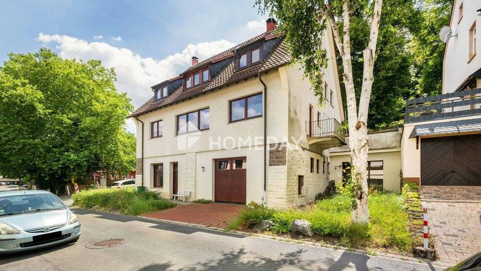 Charmantes Mehrfamilienhaus mit Ausbaupotenzial - Großzügig, gepflegt und vielseitig nutzbar