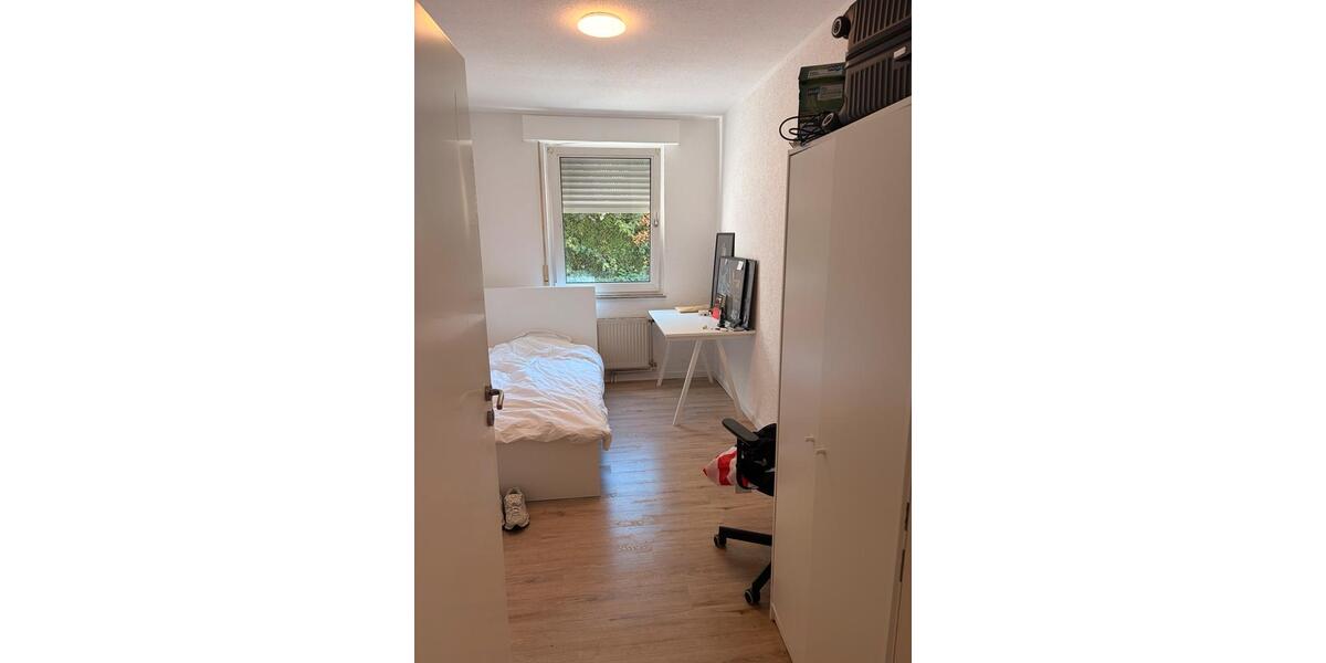 Hochparterre Dortmund Hombruch - 5 Zimmer, 98 m&sup2;, 249.000&euro; | Angebot:27499375