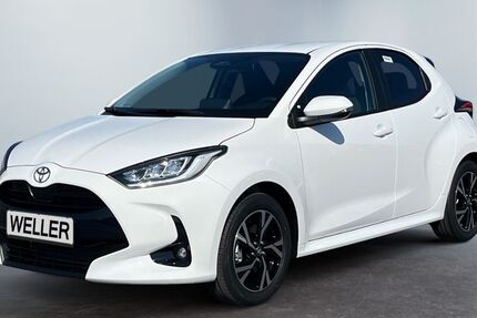 Toyota Yaris 1.800 km 23.990 &euro; Dortmund 44143