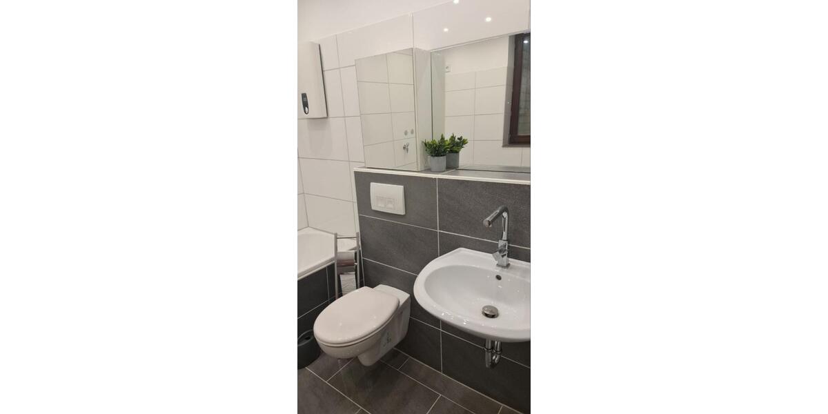 möbliert Haus im Haus 3,5 Zi Terrassen-Wgh. Garten, sep. Eing. 3 zimmer