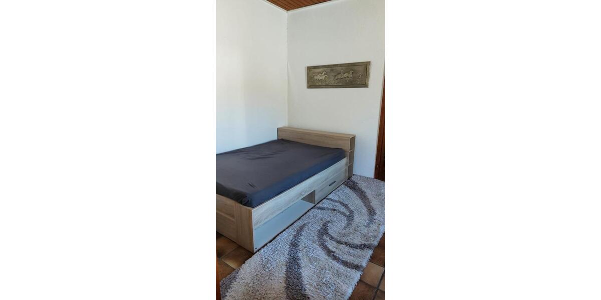 Etagenwohnung Oberhausen - 1 Zimmer, 52 m&sup2;, 330&euro; | Angebot:26415672