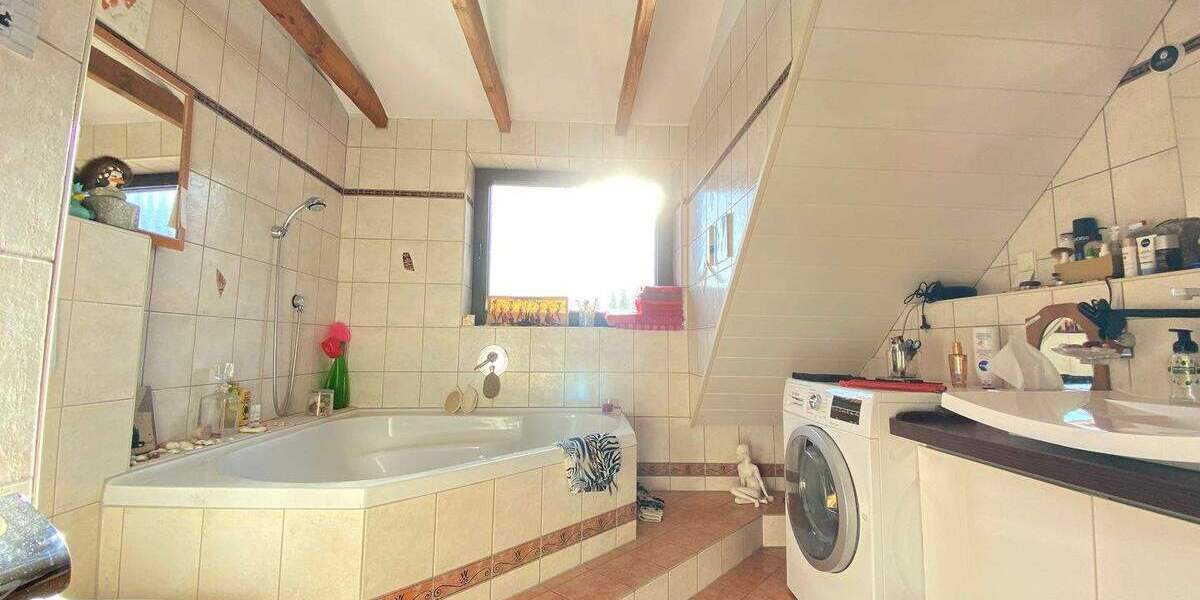 Etagenwohnung Bottrop Eigen - 2 Zimmer, 65 m&sup2;, 520&euro; | Angebot:25774952