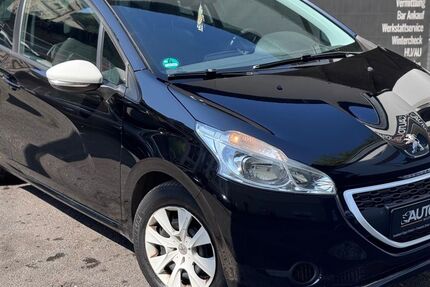 Peugeot 208 125.000 km 2.499 &euro; Wuppertal 42117