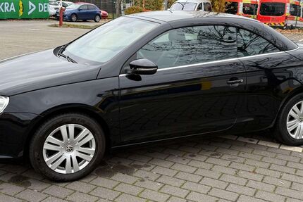 VW Eos 121.211 km 6.849 &euro; Essen 45327