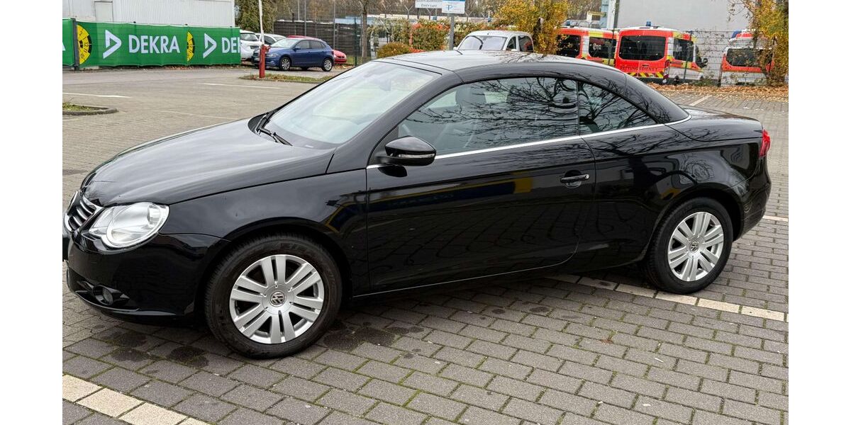 VW Eos 121.211 km 6.849 &euro; Essen 45327