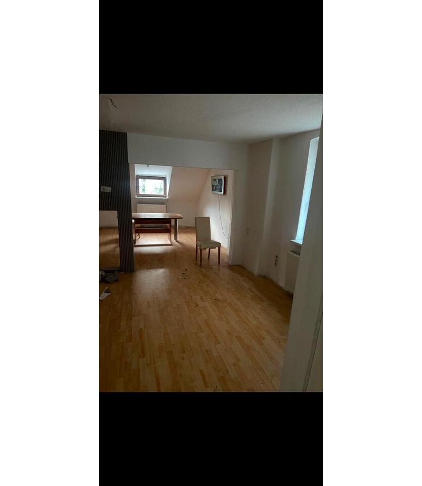 Dachgeschoßwohnung zu verkaufen