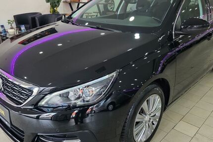 Peugeot 308 173.275 km 7.999 &euro; Recklinghausen 45661
