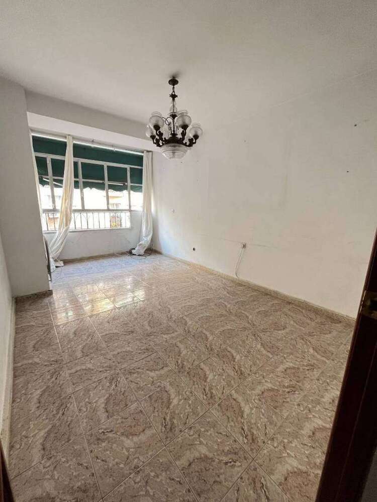 Wohnung zum Kaufen in Málaga 350.000 € 111 m²