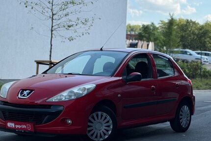 Peugeot 206 128.557 km 2.000 &euro; Essen 45145
