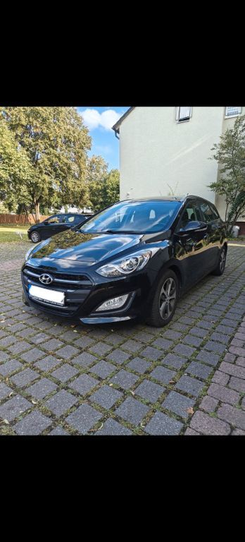 Hyundai i30 155.000 km 7.700 € Schwerte 58239