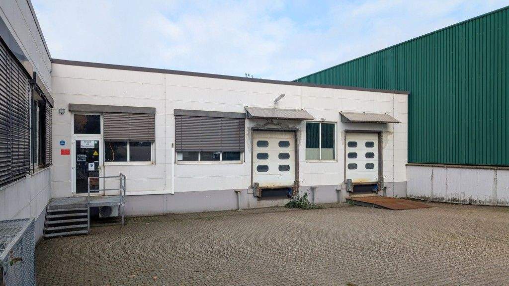 Produktionsgebäude mit Lager- und Büroflächen in bester Lage von Velbert zimmer
