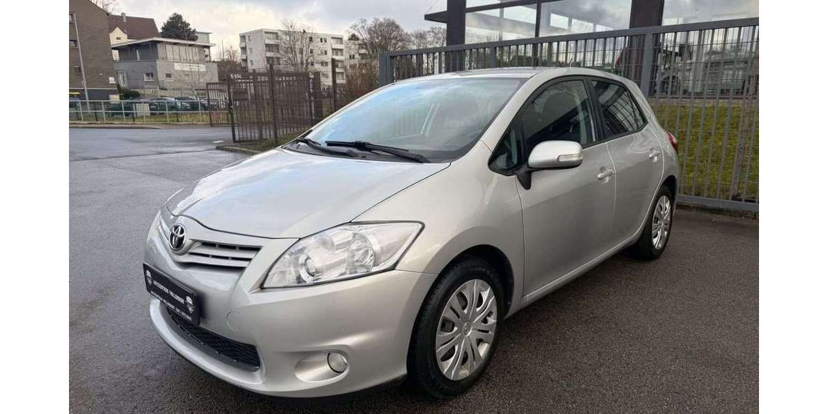 Toyota Auris 84.800 km 7.950 &euro; Bochum 44866