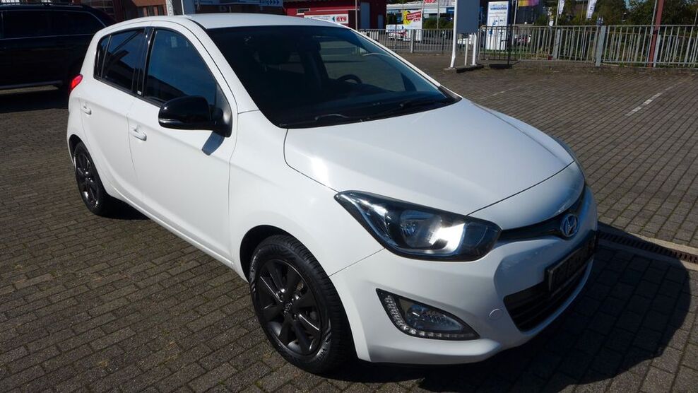 Hyundai i20 136.921 km 5.990 € Hattingen (bei Bochum) 45527