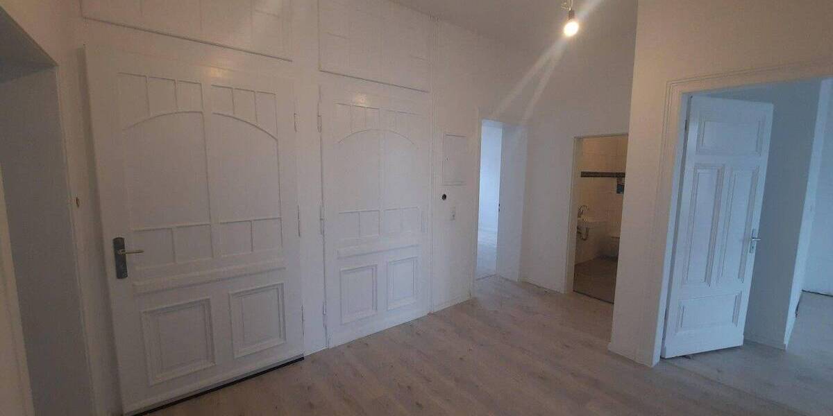 Etagenwohnung Bochum Weitmar - 4 Zimmer, 113 m&sup2;, 1.050&euro; | Angebot:26890129