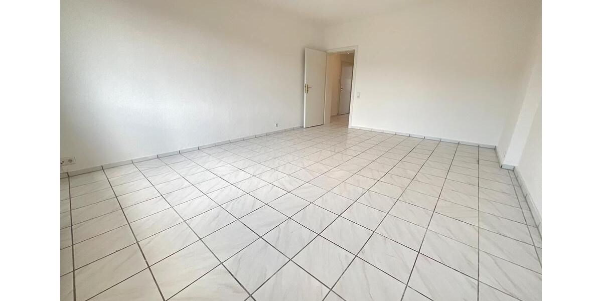 Frisch renoviert in Ihre eigene 2 Zimmerwohnung 2 zimmer