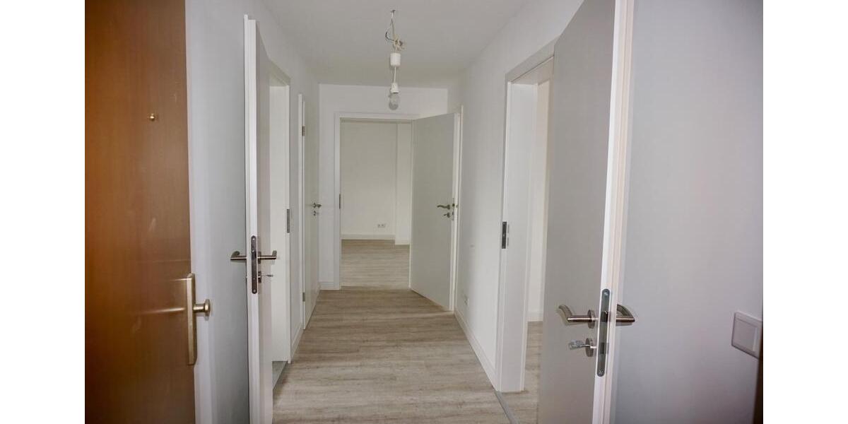 Dachgeschoßwohnung Hagen - 2.5 Zimmer, 57 m&sup2;, 450&euro; | Angebot:27567542