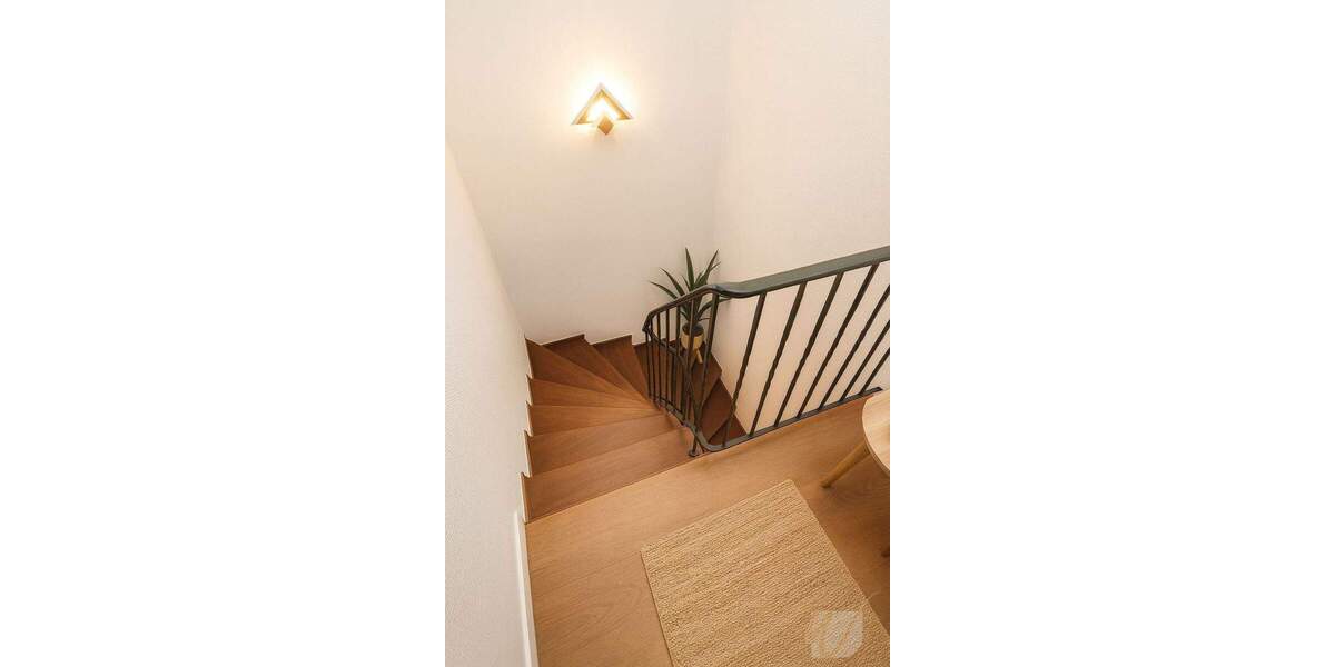 Exklusives Haus-im-Haus-Konzept mit traumhaftem Garten und privater Wellnessoase 4 zimmer