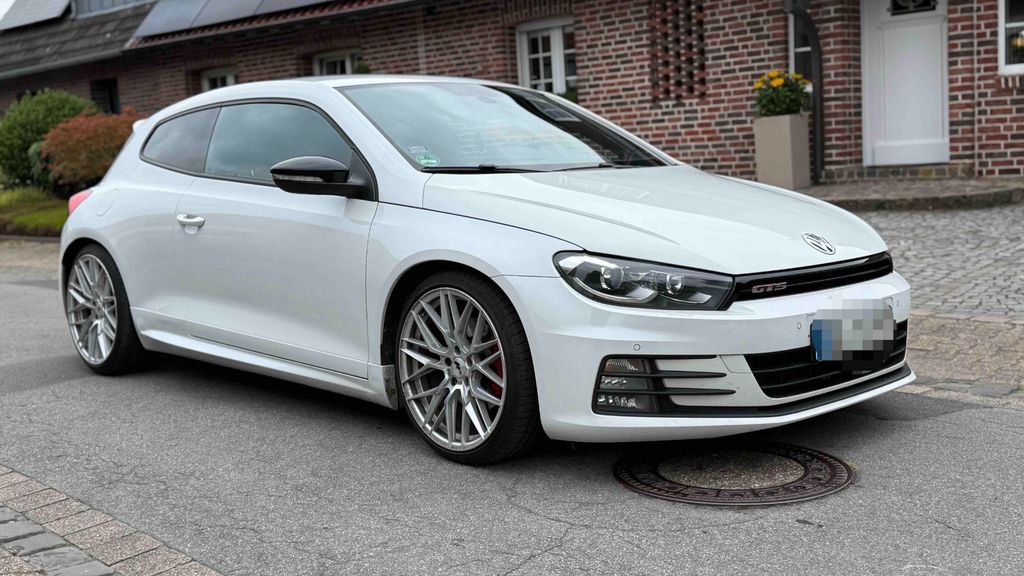 VW Scirocco 168.000 km 14.700 &euro; Gelsenkirchen 45892