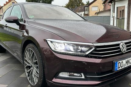 VW Passat 136.500 km 16.999 € Dortmund 44339