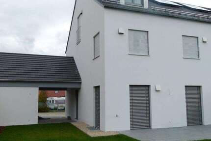 Haus zum Mieten in Lenting 1.900 € 189 m²