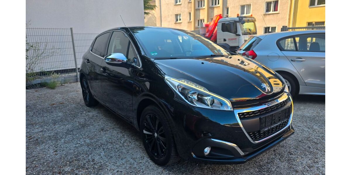 Peugeot 208 129.000 km 5.500 &euro; Essen 45144